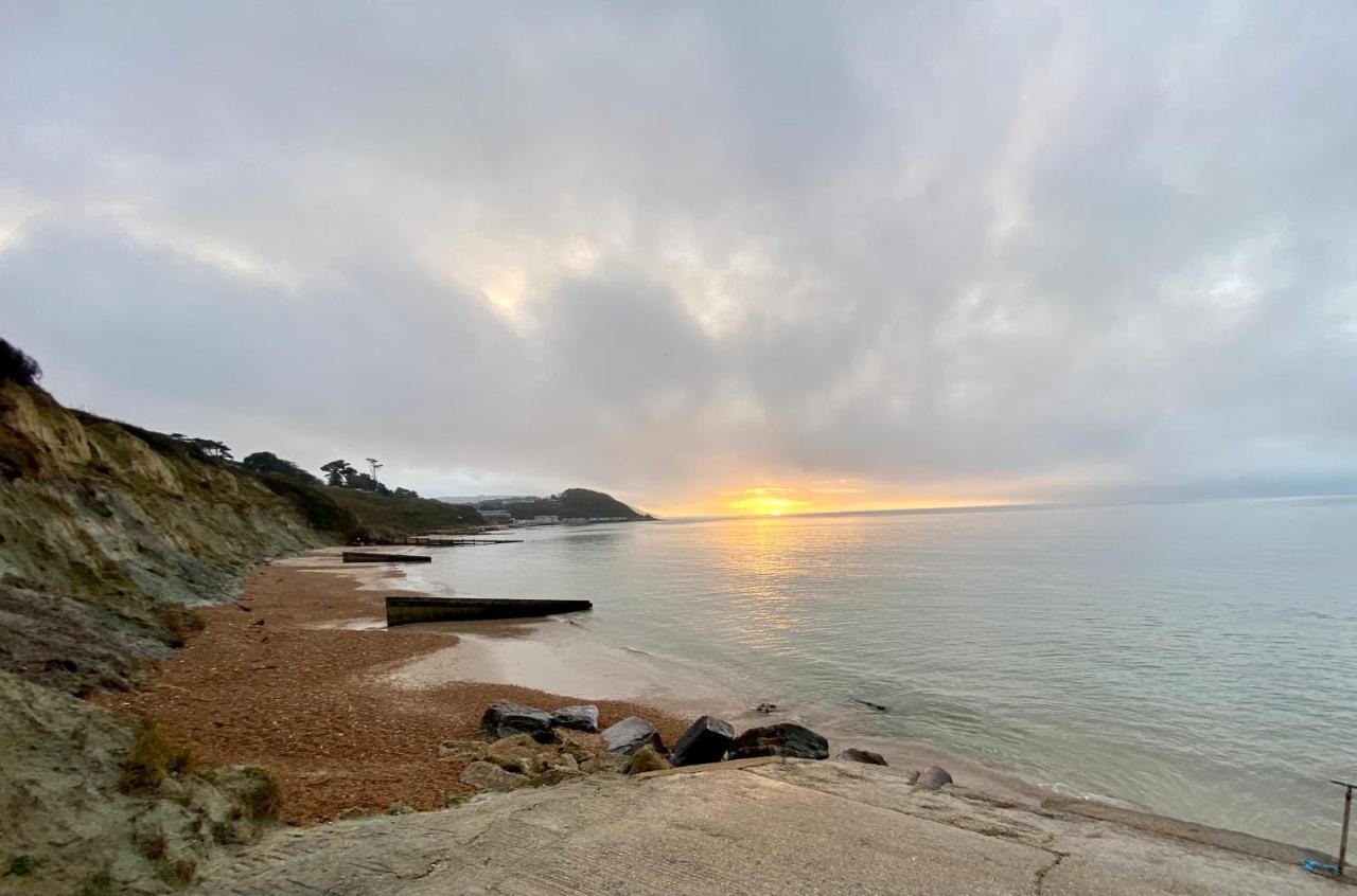 Bayview Self-Catering Coastal Bungalow In Rural West Wight Freshwater Exteriör bild